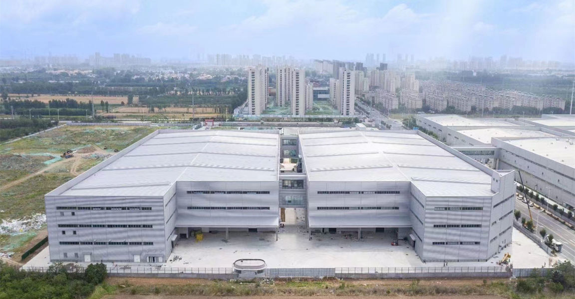 Almacén de estructuras de acero