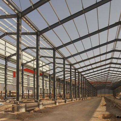 Construcción de estructuras metálicas prefabricadas con conexión soldada