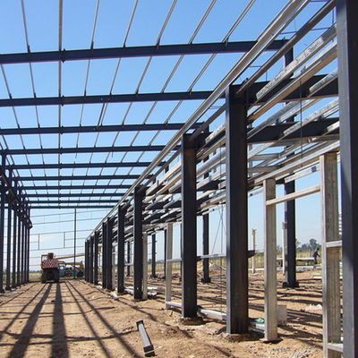 Almacén de estructuras de acero con certificado ISO