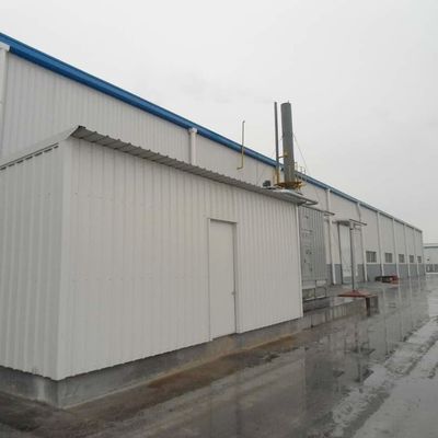 Edificios prefabricados de almacenes de acero con vigas de acero pintadas Certificado CE