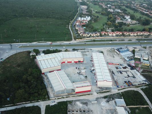 Construcción de estructuras sólidas prefabricadas de acero