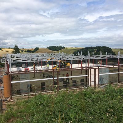 Casas prefabricadas de acero de conexión de pernos Q355B Casas prefabricadas de metal