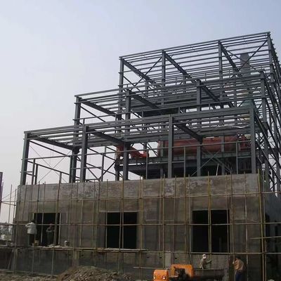 Construcción de edificios para almacén/taller