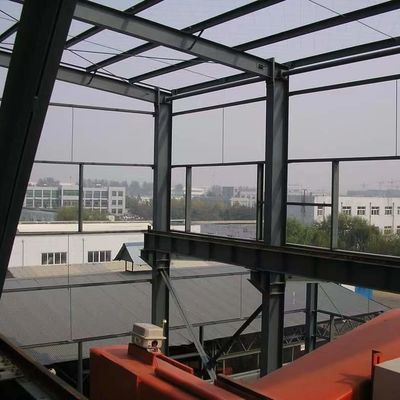 Construcción de edificios para almacén/taller