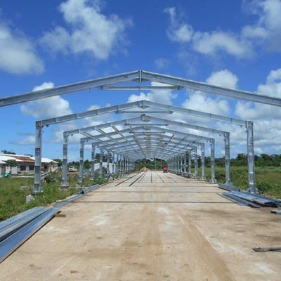 Estructura de taller de acero ecológico con rodillero de acero en ángulo