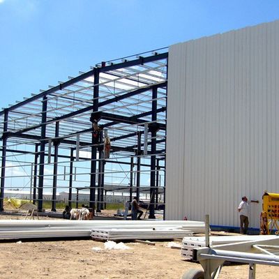 Estructura de taller de acero ecológico con rodillero de acero en ángulo