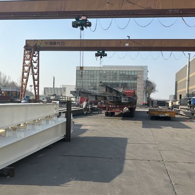 Estructura de acero de larga envergadura estable y moderna Gran taller para edificios industriales con aislamiento