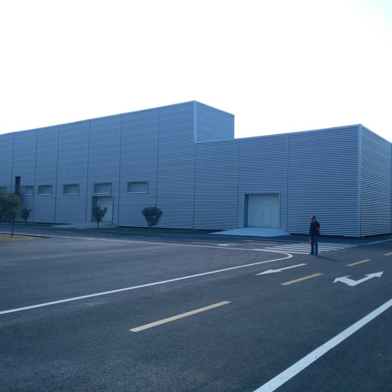 CE Edificio de almacén prefabricado Acero soldado galvanizado económico tipo H