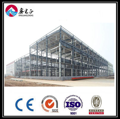 Paneles aislados Edificios prefabricados de acero ligero Q345 laminado en caliente
