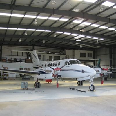 Edificios de hangares de aeronaves multifuncionales ODM Edificios de oficinas prefabricados de metal